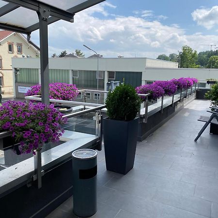 Guenstige Zimmer-Unterkunft Zimmer Mit Gemeinschaftsbad Леррах Екстер'єр фото